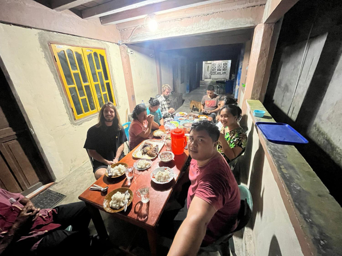 Food & Drinks, Nias Frank Accommodation, Nias Selatan