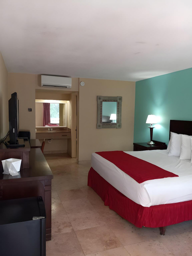 Bedroom 2, Rodeway Inn, Pasco