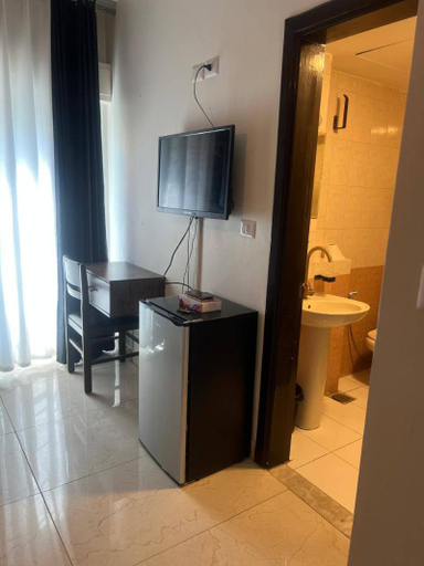 Others 4, Larnaka Hotel, Wadi Essier