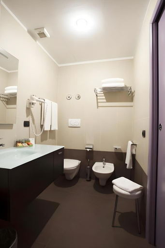 Bathroom 4, Hotel Domidea, Rome