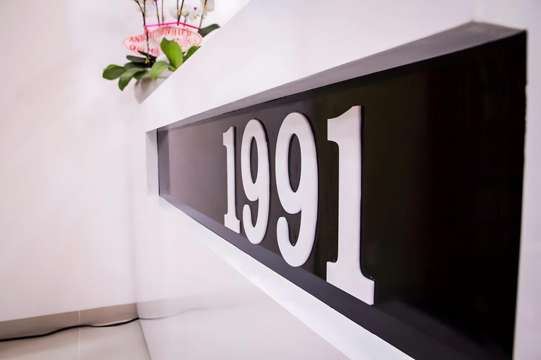Others 4, 1991 Hotel Phan Thiet, Phan Thiết