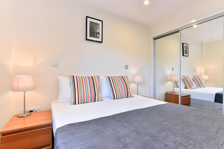 Bedroom 2, Brick Lane City Apartments, London