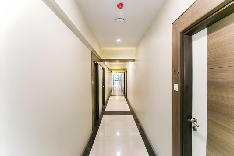 Others 5, Seasons Hotel, Thane