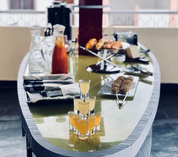 Food & Drinks 5, Ocean Star Hotel