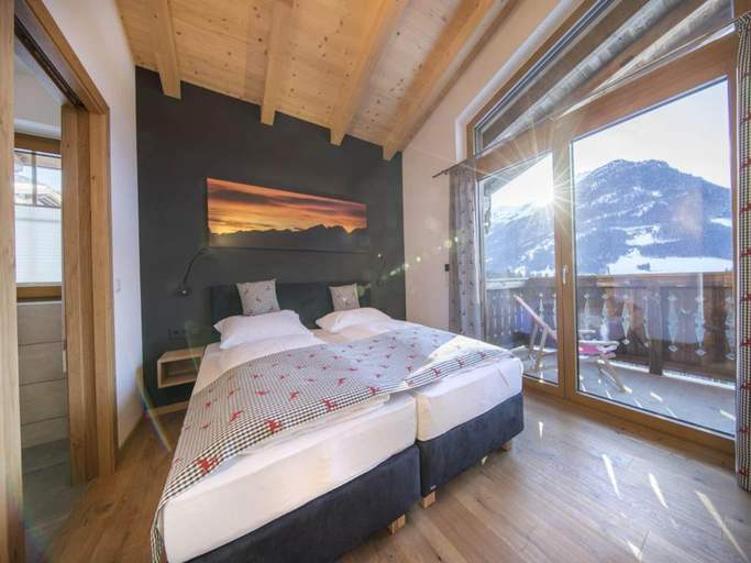 Bedroom 3, Chalet Stay near Krimml Waterfalls, Zell am See