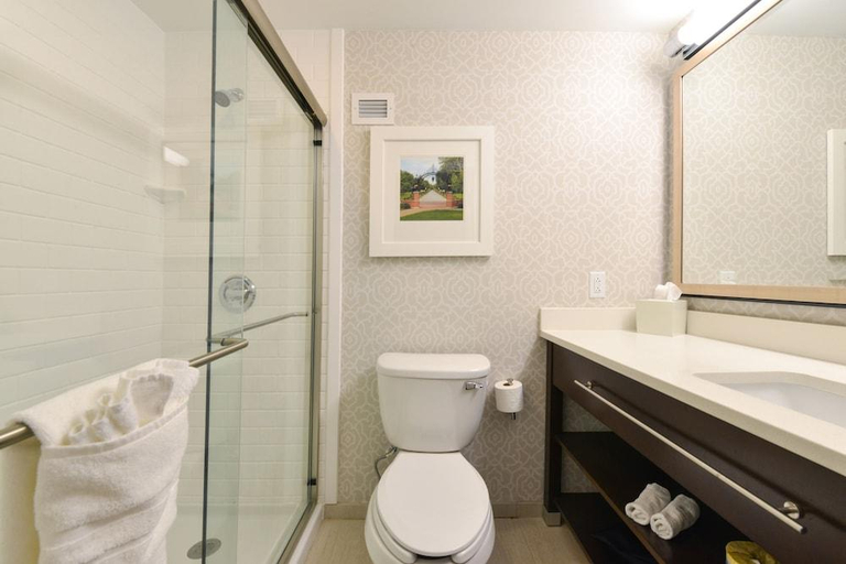 Bathroom 4, Inn at DePauw, Putnam