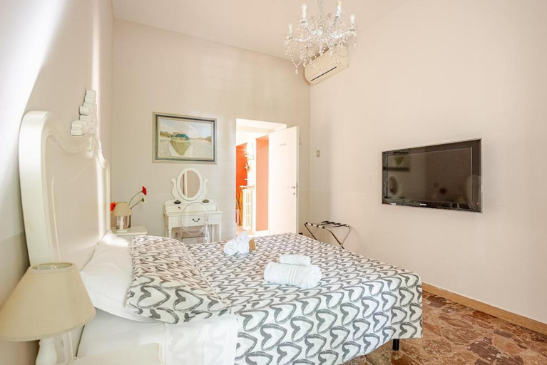 Bedroom 2, New Liberty In Rome, Rome