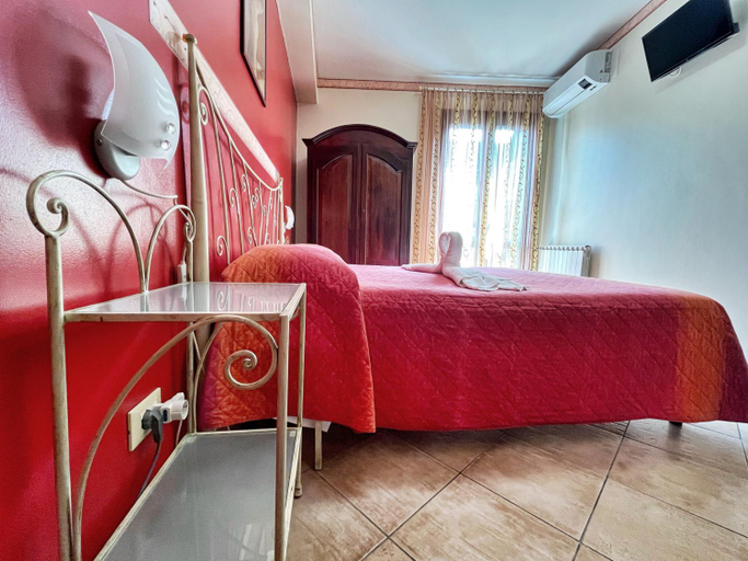 Others 4, B&B Epos Acitrezza, Catania