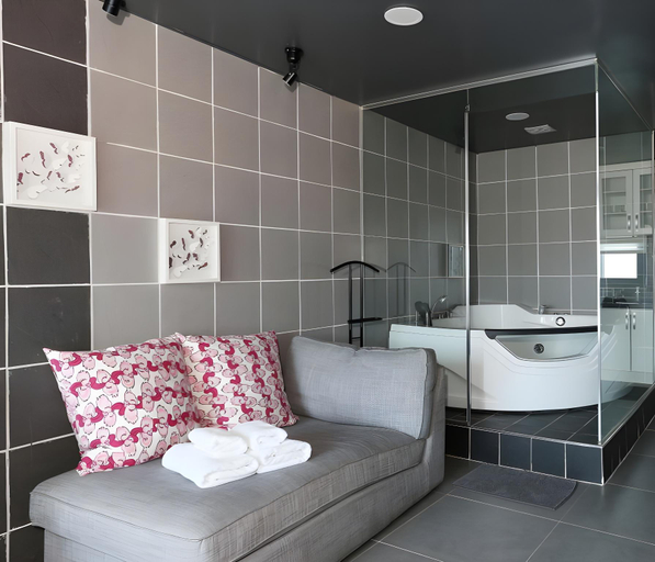 Bathroom 1, PENATESS POOL VILLA, Chungju
