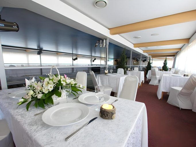 Food & Drinks 2, Hotel Pargolovsky, Sankt-Peterburg gorsovet