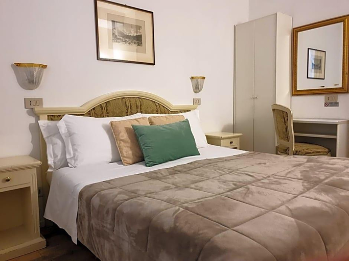 Bedroom, Albergo Casa Petrarca, Venezia
