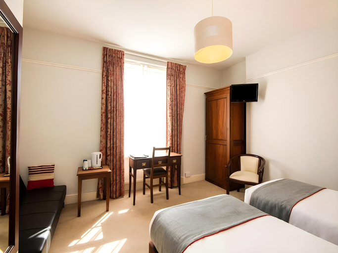 Bedroom 2, The Regency, Clifton Bristol by Belvilla, Bristol