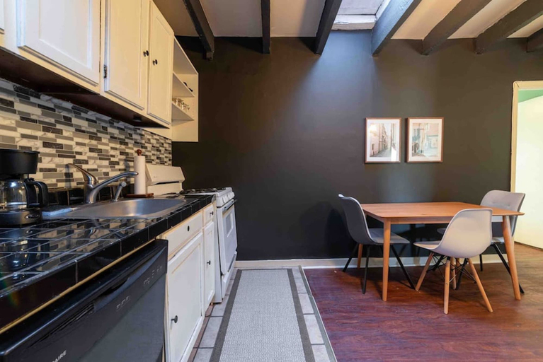 Others 5, 1918 Duplex with Character City Center, Philadelphia