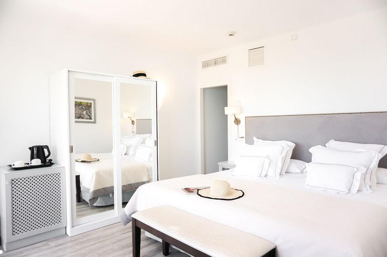 Bedroom 3, Hoposa Hotel Bahia, Baleares