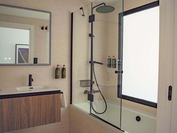 Bathroom 3, Calatrava by Alma Suites, Valencia
