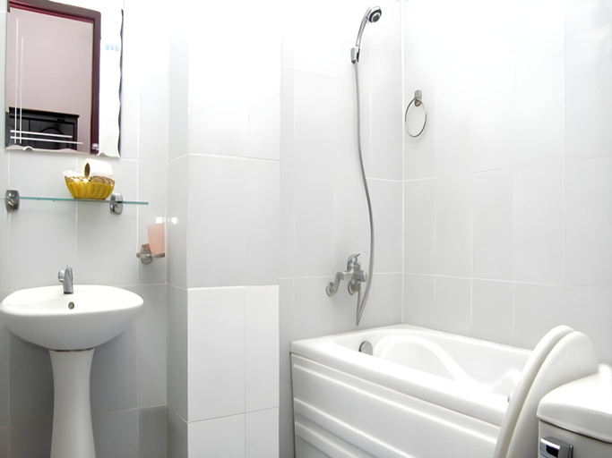 Bathroom, Anh Quan Hotel, Ho Chi Minh City