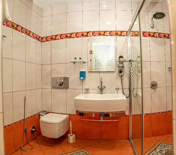 Bathroom 4, Bulvar Inn Hotel, Baku