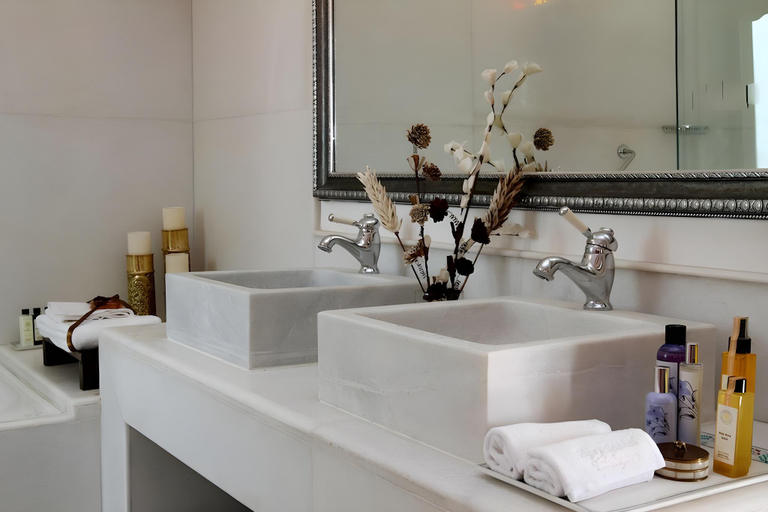 Bathroom 4, Talabgaon Castle, Dausa