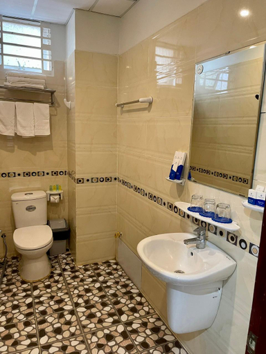 Bathroom 3, Senior Hotel 1 Can Tho, Ninh Kiều