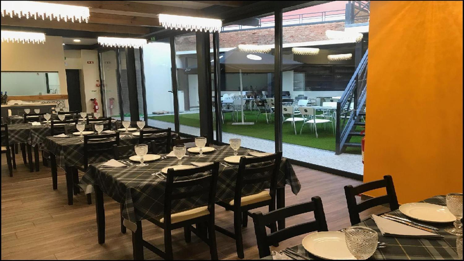 Food & Drinks, Wood Steel & Glass, Marinha Grande
