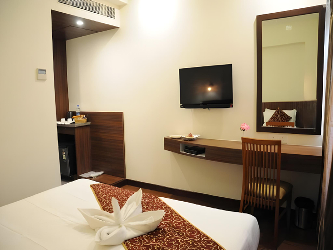 Others 3, Hotel Dev International, Chhindwara