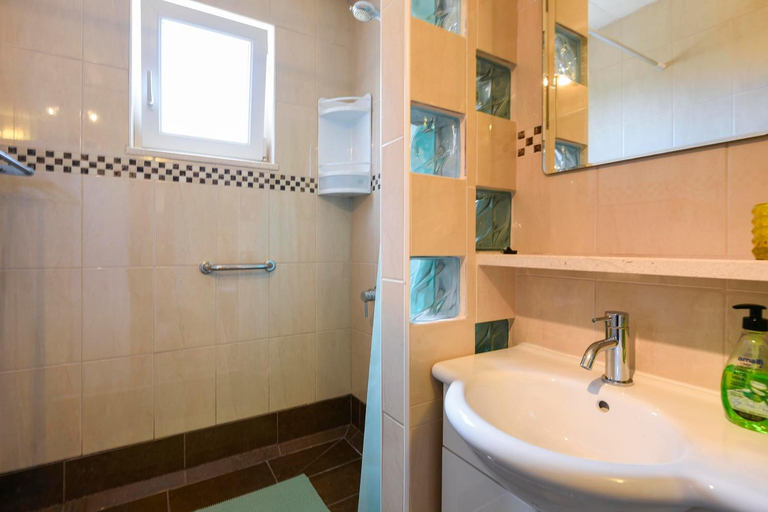 Bathroom 2, Apartments Vila ViDa Orebic, Orebić
