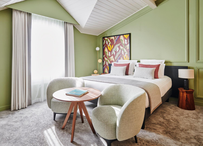 Bedroom 3, Chateau Hotel and Spa Grand Barrail, Gironde