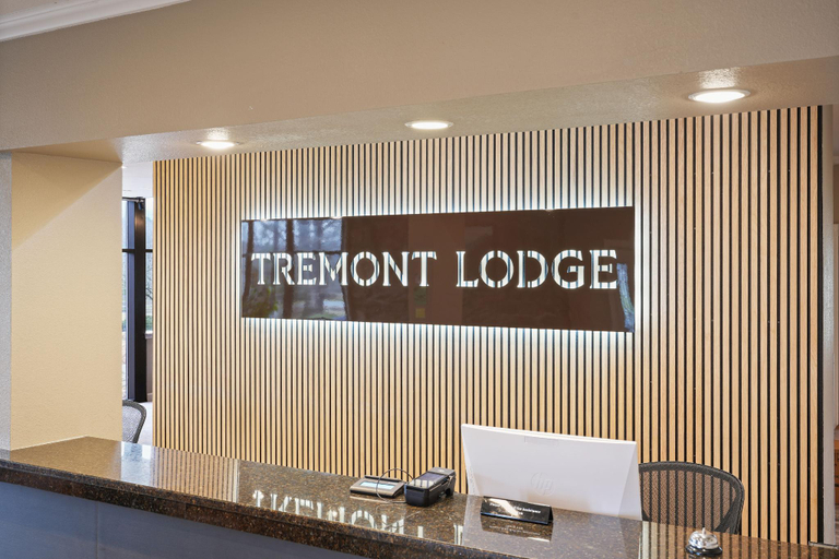Public Area 2, Tremont Lodge & Resort, Blount