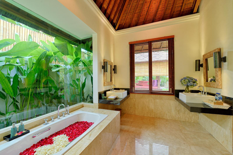 Bathroom 5, Villa Daksina, Badung