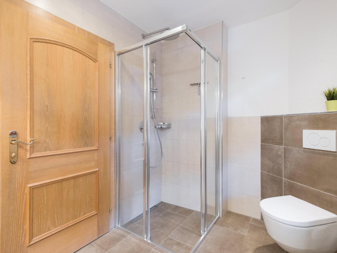 Bathroom 3, Luxurious Apartment in Saalbach-Hinterglemm near Ski area, Zell am See