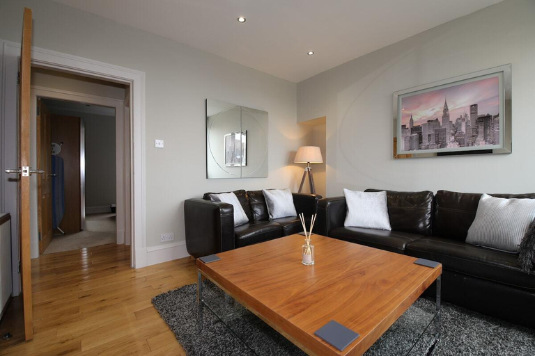 Others 4, Apartment F, Aberdeen