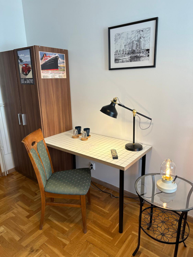 Others 4, Dobry Adres, Gdynia