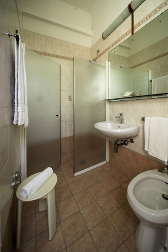 Bathroom 4, Hotel Rosabianca, Rimini