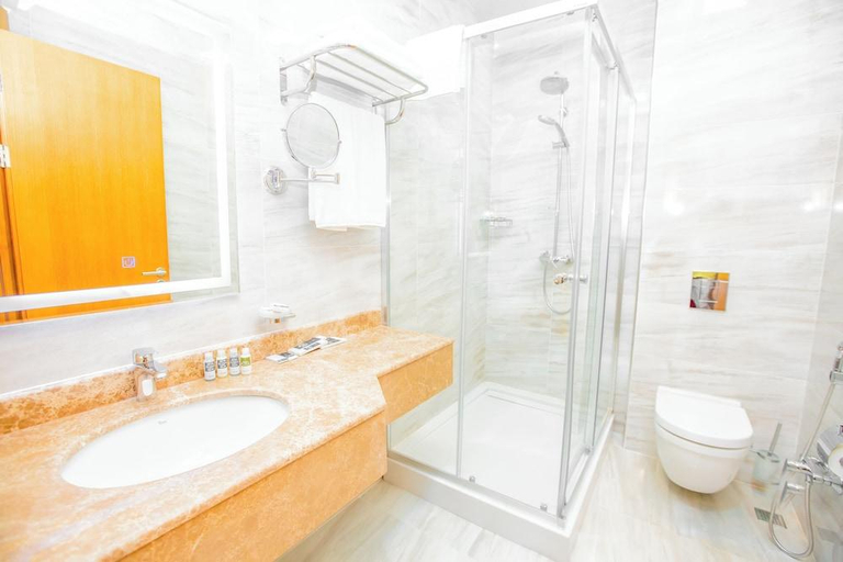 Bathroom 4, Madison Hotel Baku, Baku