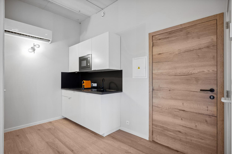 Others 5, Imperiashortstay, Vlaams Brabant