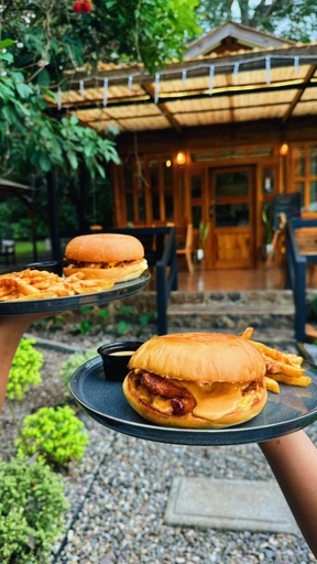 Food & Drinks