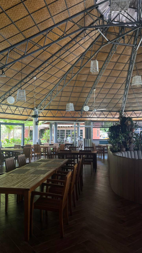 Food & Drinks, Arwana Beachfront Resort - Pulau Besar, Besut