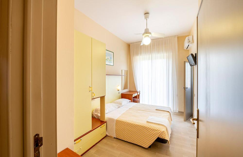 Bedroom 2, Silvi Marina Sea Resort, Teramo