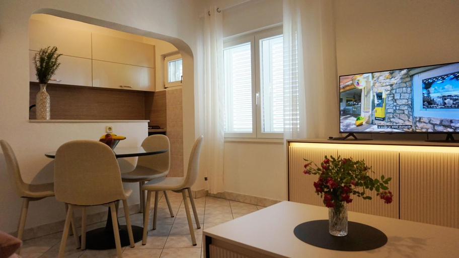 Others 2, Apartment Krasna, Baška Voda