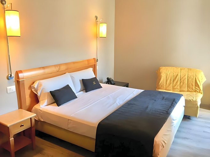 Bedroom 4, Hotel dei Quiriti, Rome