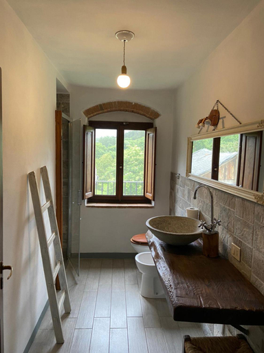 Bathroom 5, fattoria poggio di dante, Arezzo