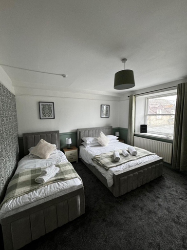 Bedroom 2, The Golden Lion Hotel, North Yorkshire