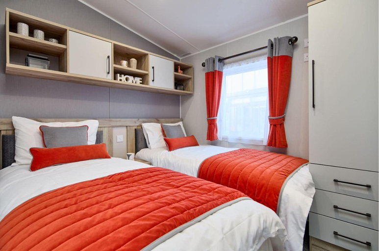 Bedroom 2, Sycamore Farm Park, Lincolnshire
