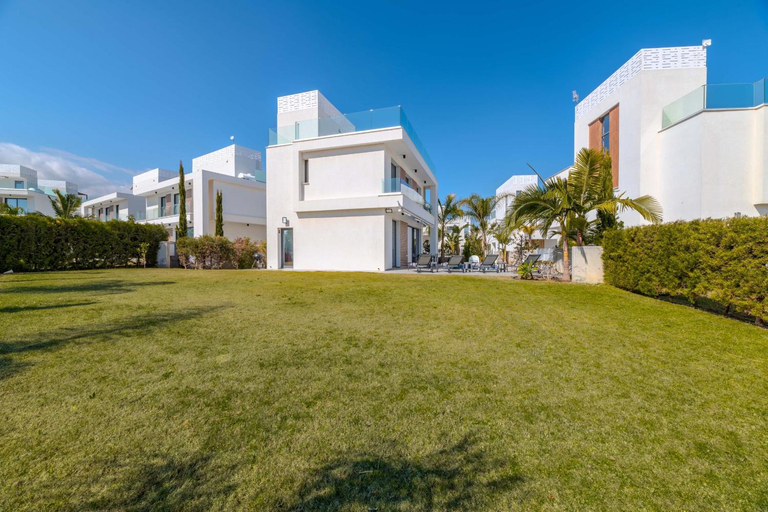 View 2, By The Beach - Aura Villa