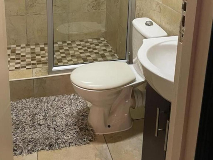 Bathroom 2, Palm Villa, Nelson Mandela Bay