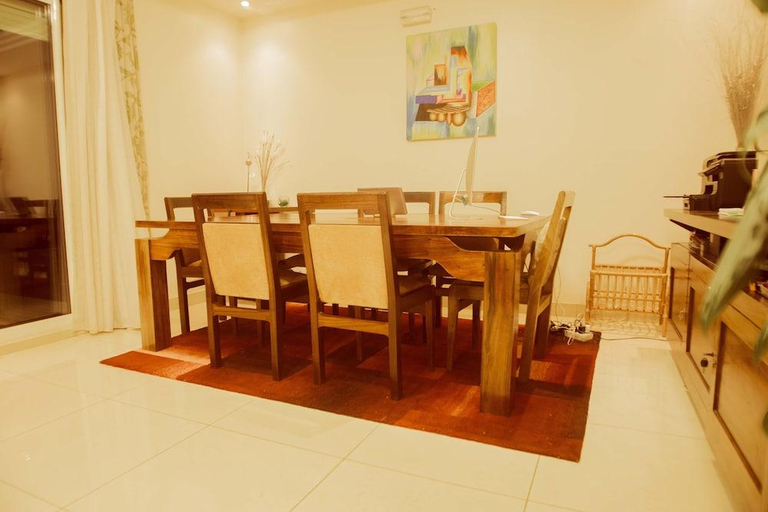 Food & Drinks 5, MASSOU Residence, Mfoundi
