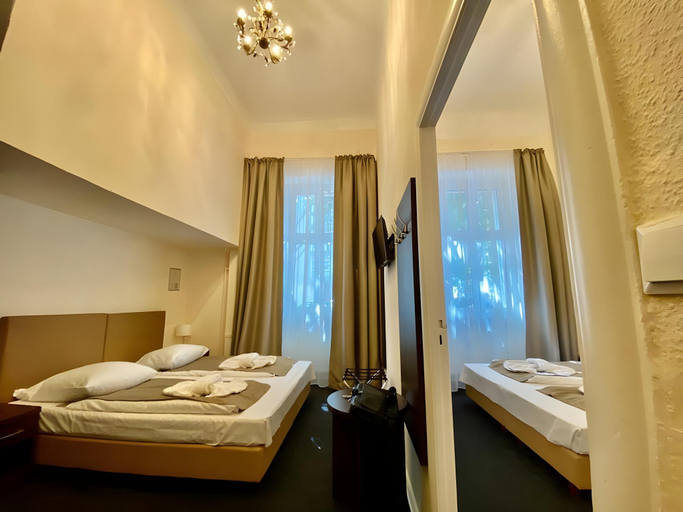 Bedroom 3, Hotel Bellevue am Kurfürstendamm, Berlin