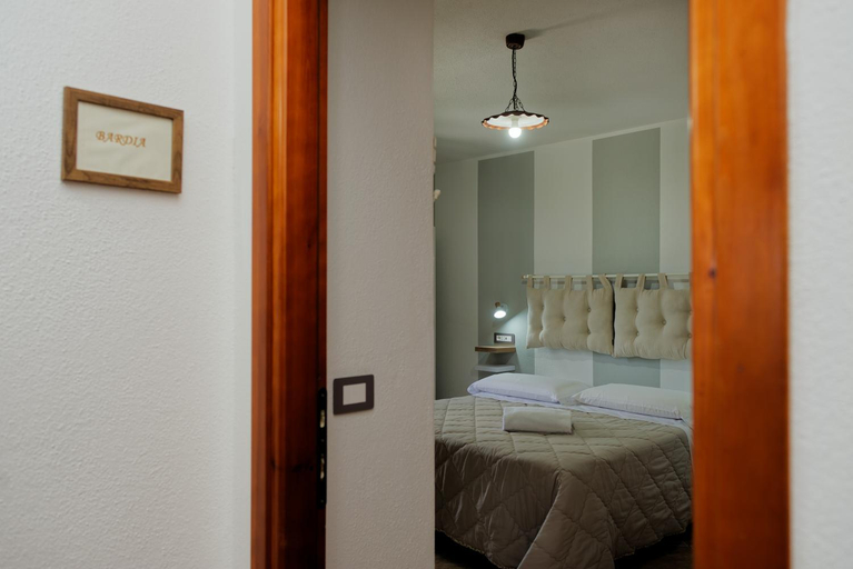 Others 3, B&B Tiscali, Nuoro