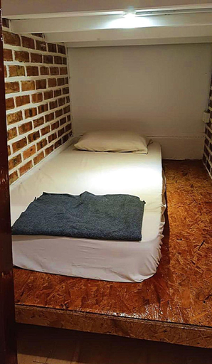 Bedroom 3, Quiver Dive Team Perhentian Dorm, Besut