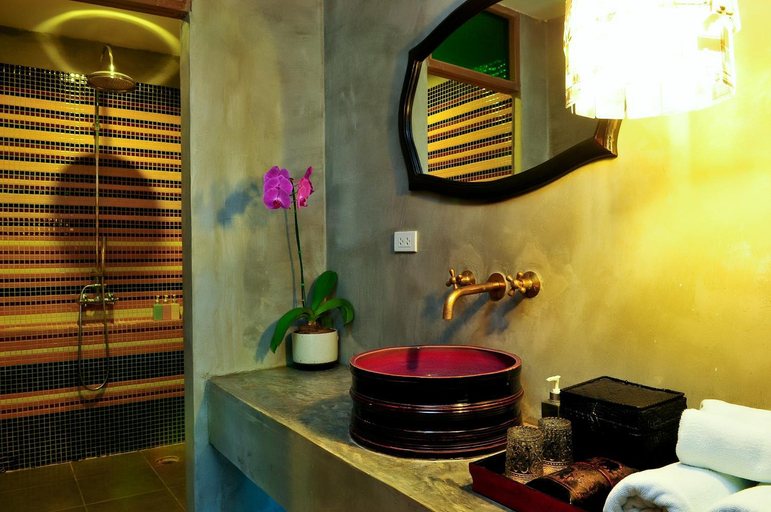Bathroom 4, Hotel Des Artists Rose of Pai, Pai